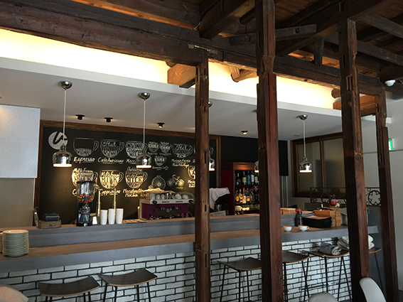 「velo café」店舗内　黒板壁直筆イラスト